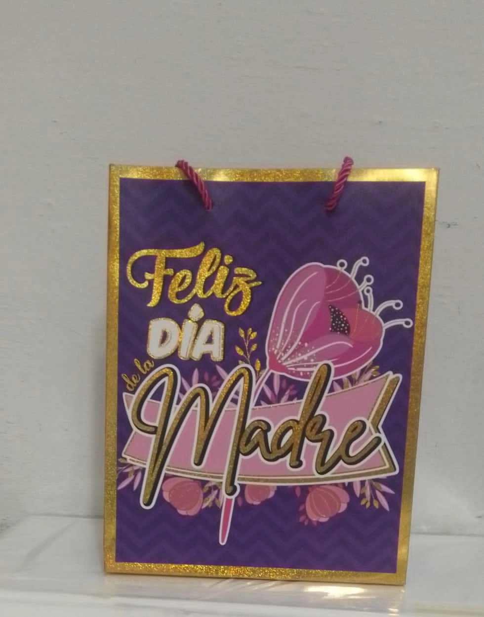 Bolsa para Regalo Feliz Día Madre Morada Oscura's foto | PartyExpress |  BizneCubano