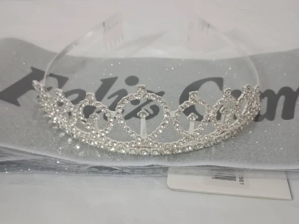 Juego de Banda (letra cursiva) y Corona Plateada M2's foto | PartyExpress |  BizneCubano