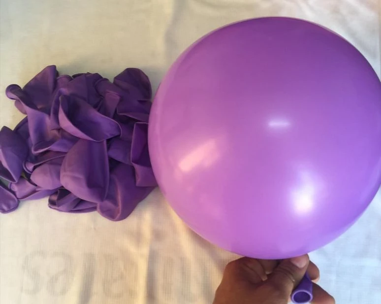 12" Latex Morado Medio's foto | PartyExpress |  BizneCubano