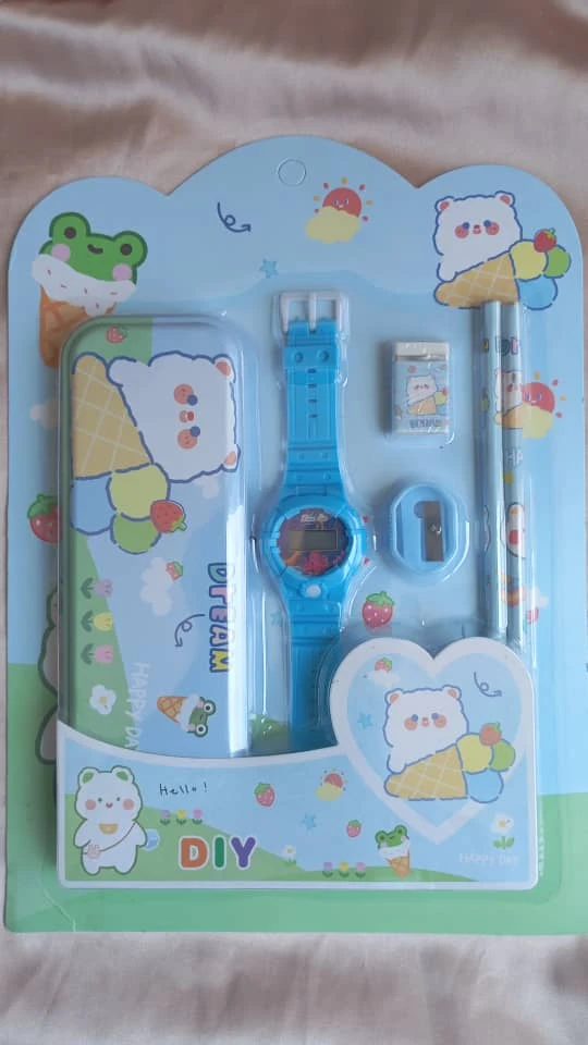 Estuche Escolar con Cartuchera Metálica y Reloj Azul's foto | PartyExpress |  BizneCubano