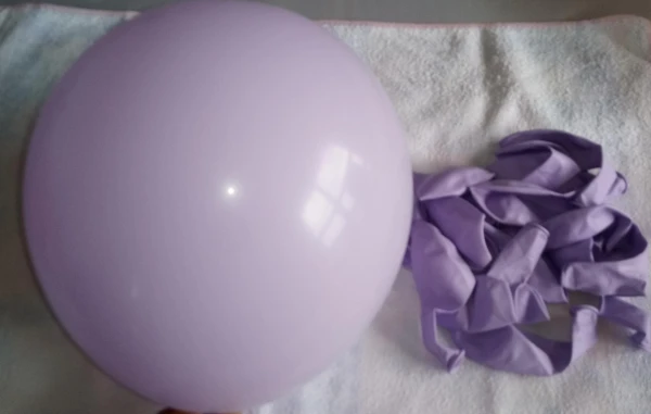 12" Latex Morado Claro's foto | PartyExpress |  BizneCubano