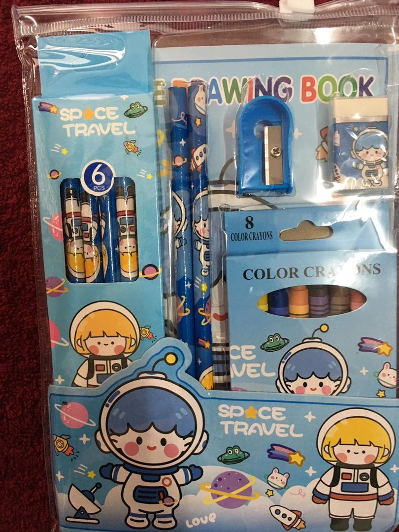 Estuche Escolar con Crayola y 8 Lápices Azul's foto | PartyExpress |  BizneCubano